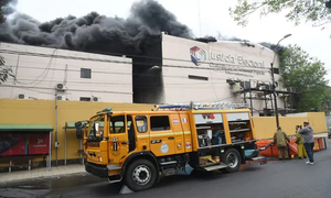 Asunción: Se reportó un gran incendio en edificio de la Justicia Electoral - OviedoPress