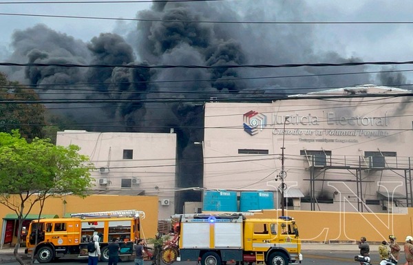 Ya hablan de premeditación en incendio del TSJE en depósito de máquinas de votación | OnLivePy