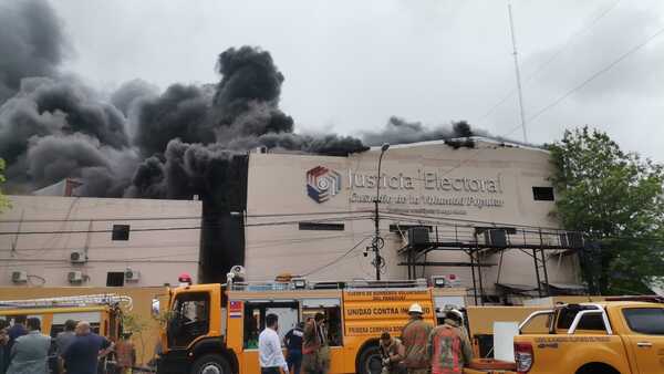 Luis Alberto Wagner responsabilizó al ministro Bestard por el incendio en el depósito del TSJE - Megacadena — Últimas Noticias de Paraguay