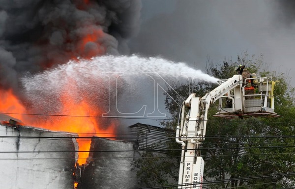 Diario HOY | Wiens expresa “profunda preocupación” por el incendio en la Justicia Electoral