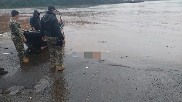 Flota cuerpo de un hombre cuyo vehículo fue incendiado en Foz de Yguazú - ABC en el Este - ABC Color