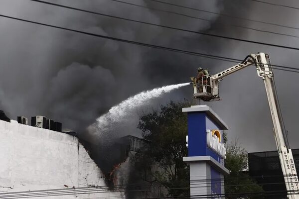 Comité Evaluador de incendio insiste con posibilidad de desdoblar elecciones internas - Política - ABC Color