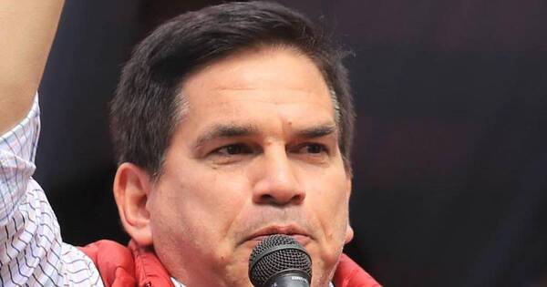 La Nación / “No gobernar con la ANR”