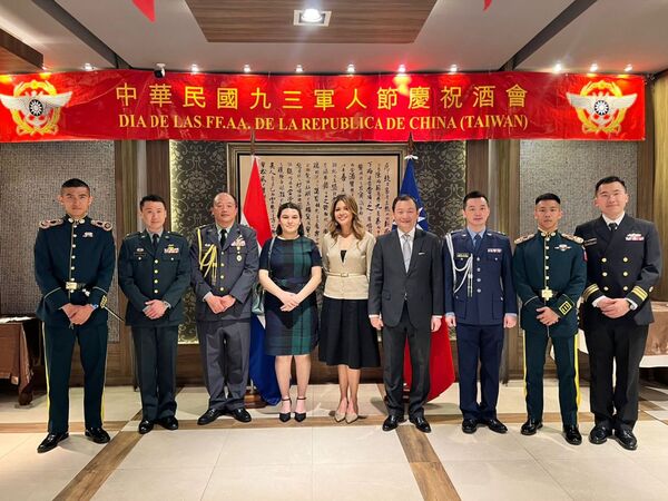 La Embajada de la República de China (Taiwán) celebró el día de sus Fuerzas Armadas - Informatepy.com