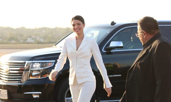 Nadia Ferreira ya está en Paraguay y mostró traje que usará en inauguración de Odesur