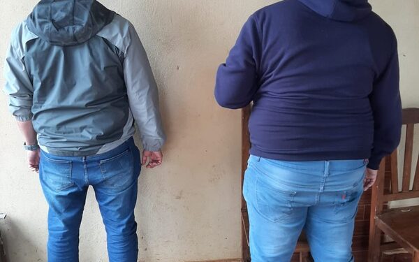 Caen dos bandidos tras asaltar a una mujer – Diario TNPRESS