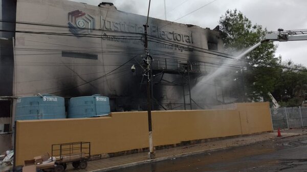 Solo un peritaje técnico determinará la causa del incendio