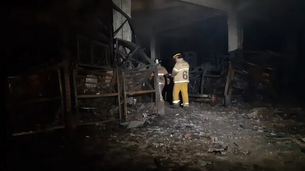 Incendio fatal en TSJE: no quedan siquiera restos de las máquinas de votación, asegura director - Política - ABC Color