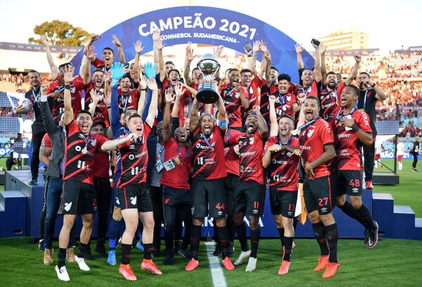Por segunda vez, Atlético Paranaense es campeón de la Copa Sudamericana | 1000 Noticias