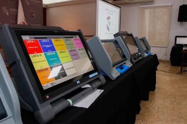 TSJE confirma destrucción de 7.500 máquinas de votación: 'Quedaron reducidas a la nada'