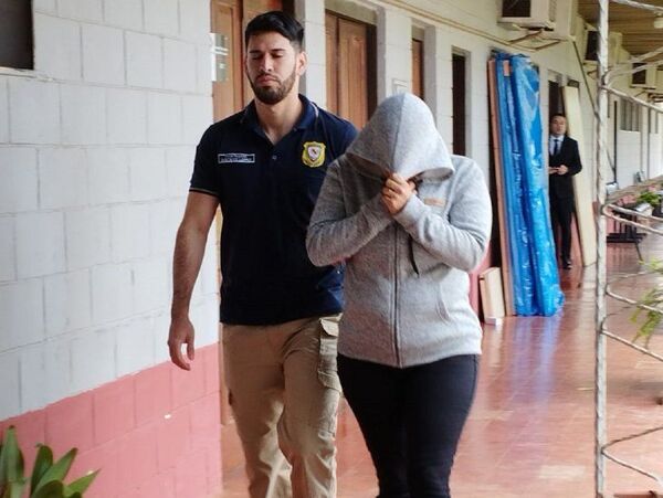 Detienen a mujer por extorsión a brasiguayo