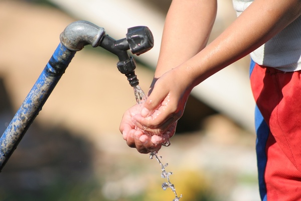 MOPC celebra dictamen favorable a proyecto de agua potable para Villa Hayes - .::Agencia IP::.