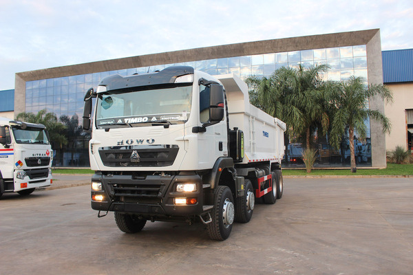 El nuevo HOWO TX 371 8X4 de SINOTRUK