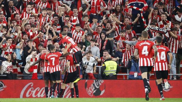 Athletic se asienta en zona 'Champions' goleando al Almería