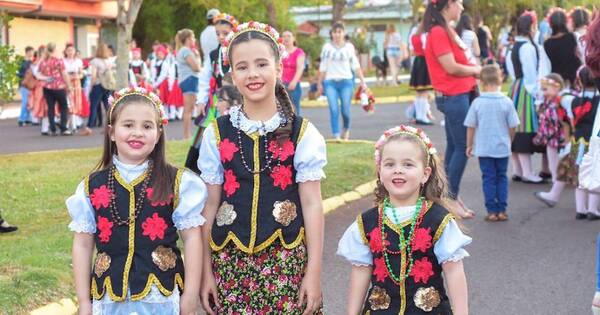 La Nación / Fiesta Nacional de las Colectividades, una invitación que llega desde el Sur