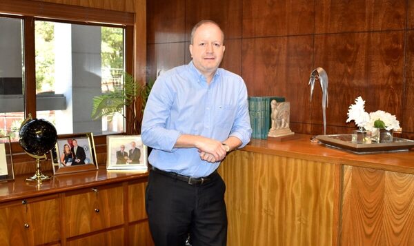 “Al menos un año debemos aguantar la desaceleración mundial, el fortalecimiento del dólar y la menor demanda de las exportaciones”