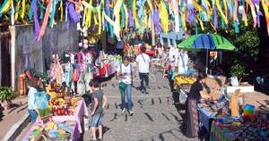 La Nación / Loma San Jerónimo, sede cultural de ASU 2022, arrancó con sus ferias y aguarda la visita de unas 4.000 personas este feriado largo