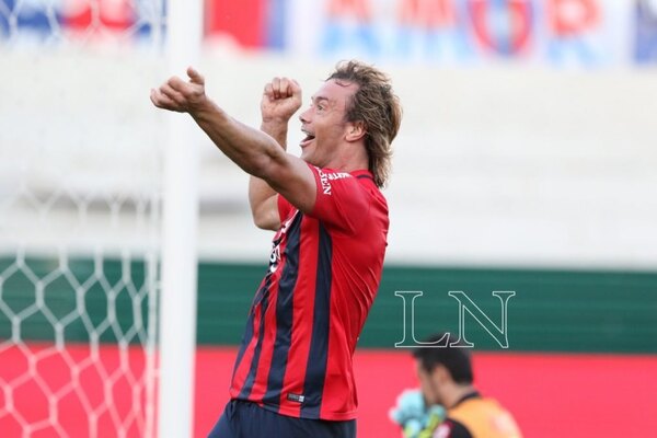 El saludo especial de Diego Lugano a Cerro Porteño por su aniversario