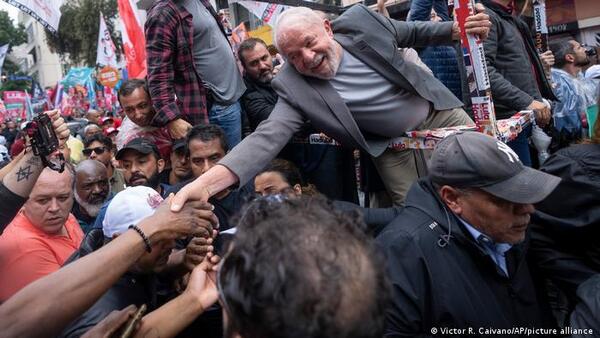 Sondeos: Lula con chance de vencer a Bolsonaro en primera vuelta
