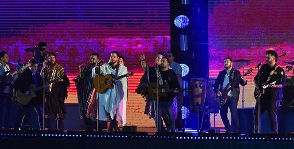 Artistas paraguayos brillaron en la inauguración - Polideportivo - ABC Color