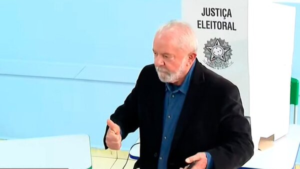 El expresidente Lula votó en São Bernardo do Campo