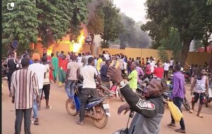 Francia condena ataque contra su embajada en Burkina Faso | 1000 Noticias