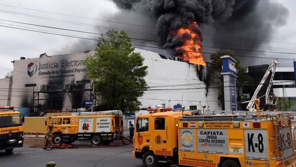 Ministros del TSJE informan al Congreso sobre incendio de local