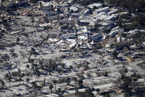Huracán Ian deja decenas de fallecidos en su paso por Florida | 1000 Noticias