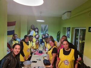 Paraguayos solidarios envían aporte a bomberos voluntarios - Nacionales - ABC Color