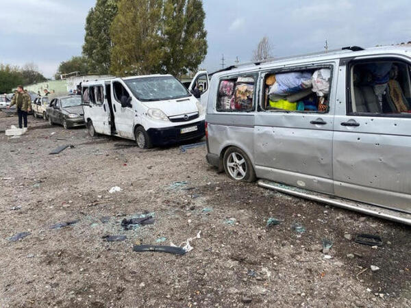 Ataque a una caravana de autos en el noroeste de Ucrania deja 24 civiles muertos | 1000 Noticias