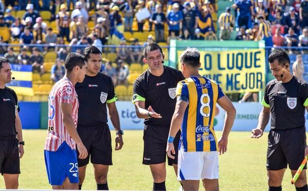 Luqueño, vicecampeón de la Intermedia 2022 •