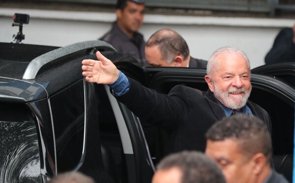 Elecciones en Brasil: Lula lidera con un 44,42 %, según primer escrutinio