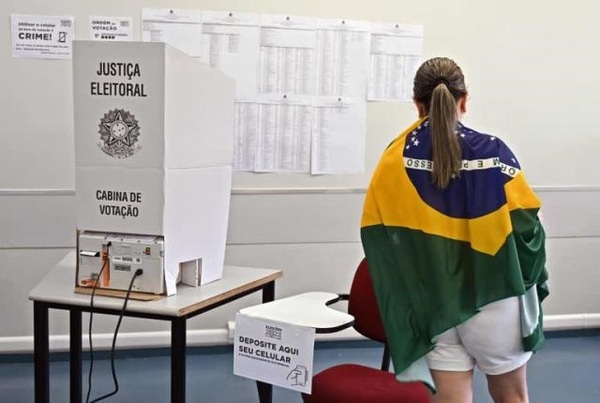 Elecciones en Brasil: cierran colegios electorales | 1000 Noticias