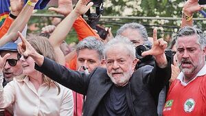 Lula amplía a 2 puntos la ventaja frente a Bolsonaro con el 85,55 % escrutado