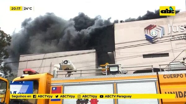 Concertación habla de incendio provocado 	  - ABC Noticias - ABC Color