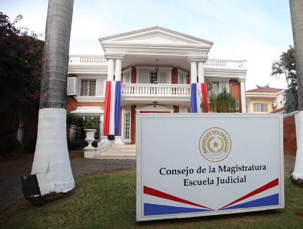 Como Fiscal General "necesitamos una persona íntegra" · Radio Monumental 1080 AM