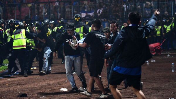 Diario HOY | "Se morían delante de nosotros": cuando un estadio se volvió campo de batalla