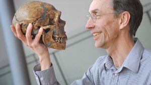 Otorgan Premio Nobel de Medicina a explorador del ADN prehistórico