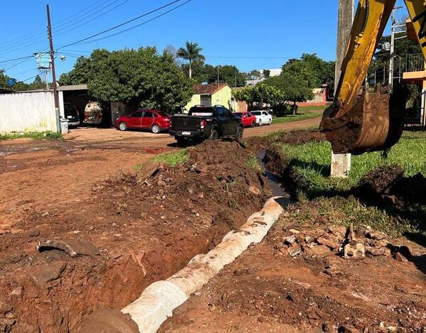 Tras reclamo, consiguen instalar tuberías