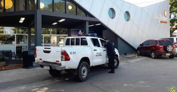 Crónica / Motochorros roban feroz local comercial y se llevan 6 millones