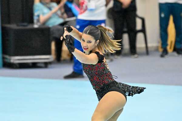 Medalla de Oro para Erika Alarcón en Patinaje Artístico - .::Agencia IP::.
