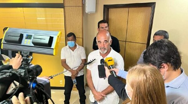 Camioneros aguardan cambio de titular de Petropar para retomar diálogo con el gobierno - ADN Digital