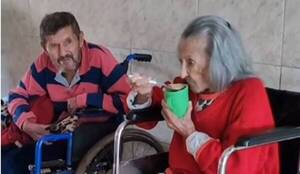 Crónica / [VIDEO] "Tío Fidel" terminó en un asilo de ancianos anga