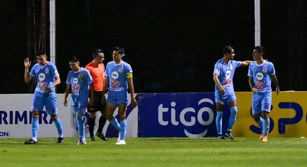 Guaraní vs. Resistencia: los celestes ganan a un pobre Guaraní - Fútbol - ABC Color