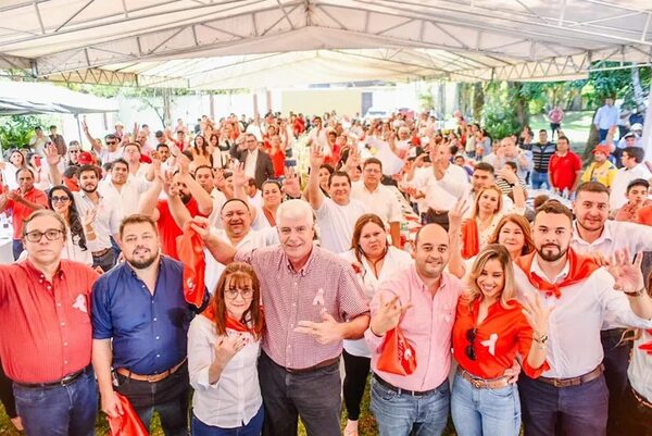 Arnoldo Wiens dice que el cartismo “compra” las encuestas - Política - ABC Color