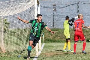 Primera División C: Pinozá sigue con vida - Fútbol de Ascenso de Paraguay - ABC Color