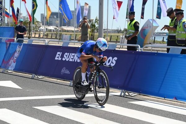 Veloz oro de Agua Marina en ciclismo de ruta contrarreloj - Polideportivo - ABC Color