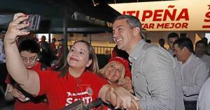 La Nación / Todas las encuestas favorecen a Santiago Peña