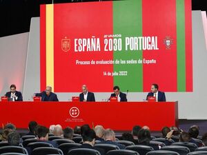 Diario HOY | Mundial 2030: El Times señala que Ucrania se unirá a la chapa Portugal-España.