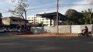 Estaciones de servicios tienen impacto ambiental, vial y urbano, advierte concejal - Economía - ABC Color